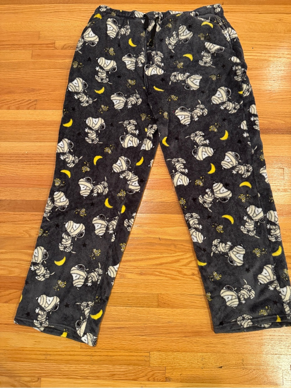 Peanuts Black Fleece Jogger Pants with White Snoopy & Yellow Moon Print
